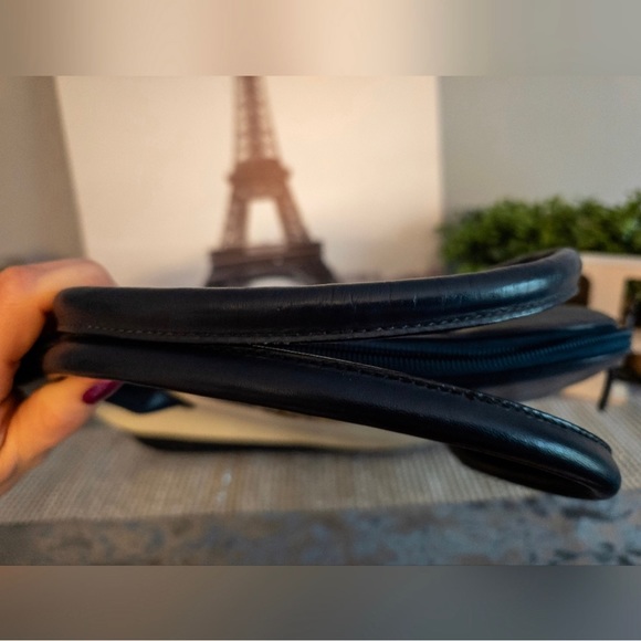 ⚜️ BurberryS White and Navy 2-Way ⚜️ - Picture 7 of 14